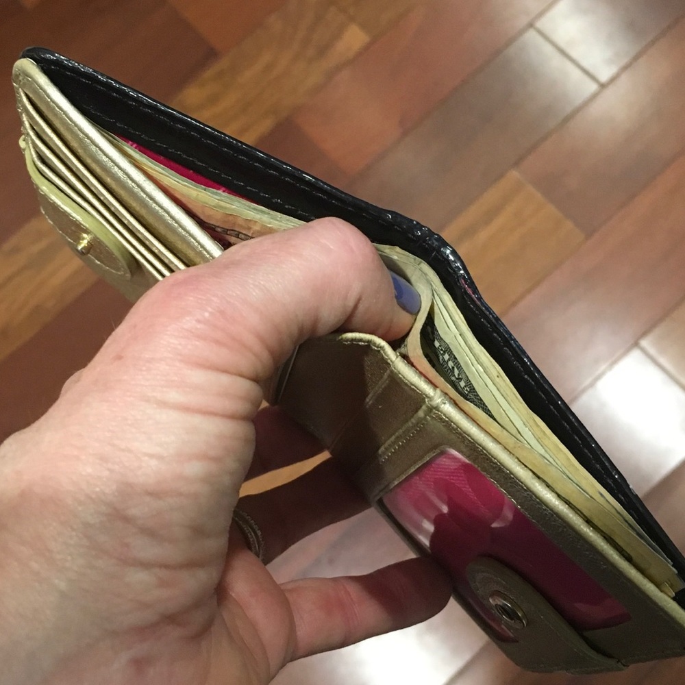 Kate Spade mini wallet - Picture 6 of 7